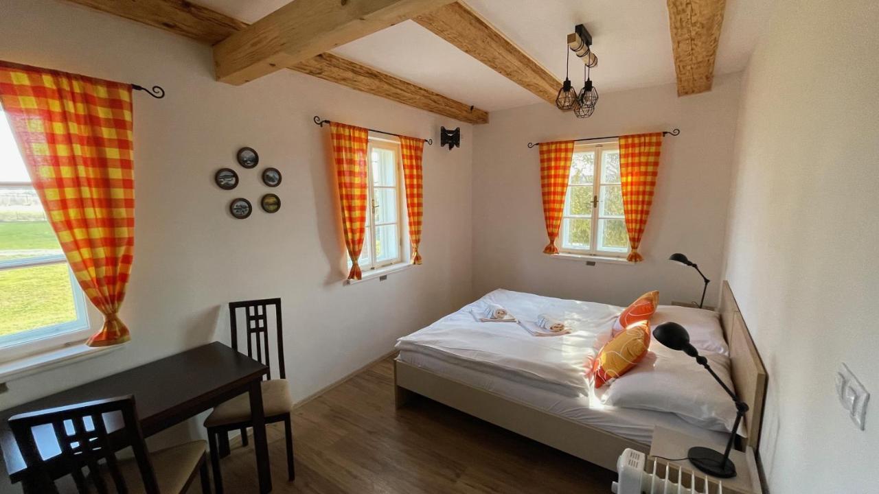 Penzion Pod Devitkou Hřensko Exterior foto