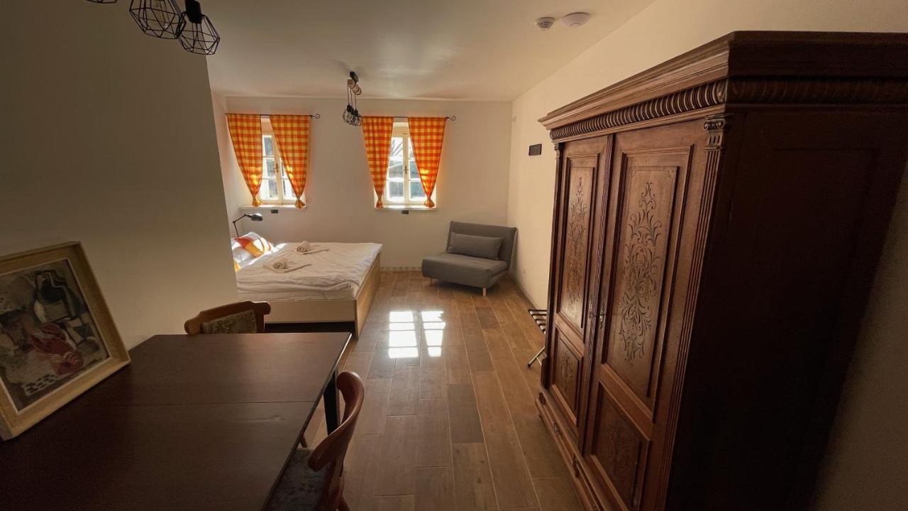 Penzion Pod Devitkou Hřensko Exterior foto