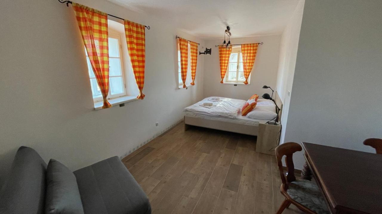 Penzion Pod Devitkou Hřensko Exterior foto