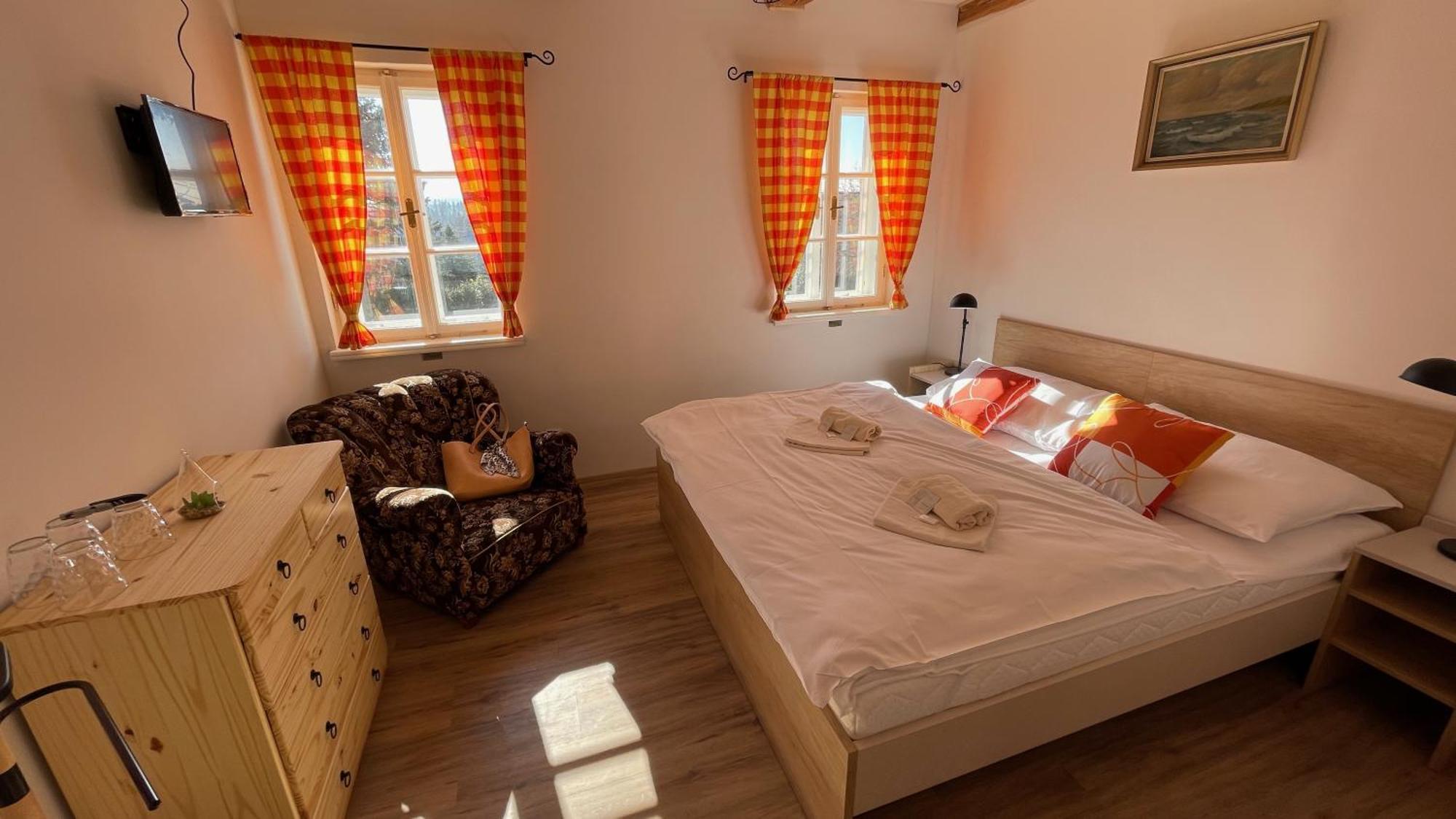 Penzion Pod Devitkou Hřensko Exterior foto